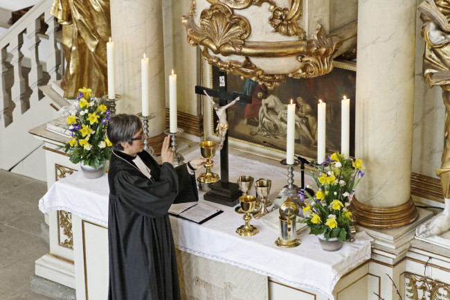 Dr. Dorothea Greiner beim Ostergottesdienst in der Spitalkirche Bayreuth am 8. April 2012