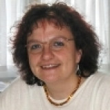 Dekanin Anne Salzbrenner