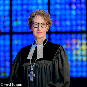 Generalsuperintendentin Dr. Julia Helmke im Talar