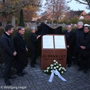 Enthüllung Gedenkort Stadtfriedhof Bayreuth